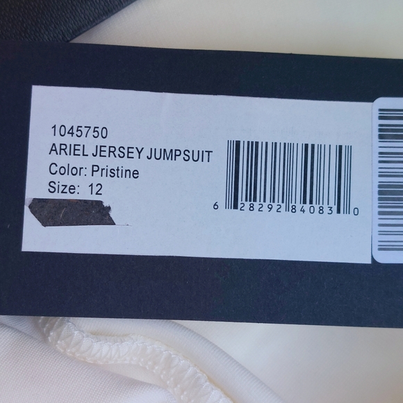 Halston white Ariel halter jumpsuit, US12, NWT - Picture 7 of 7